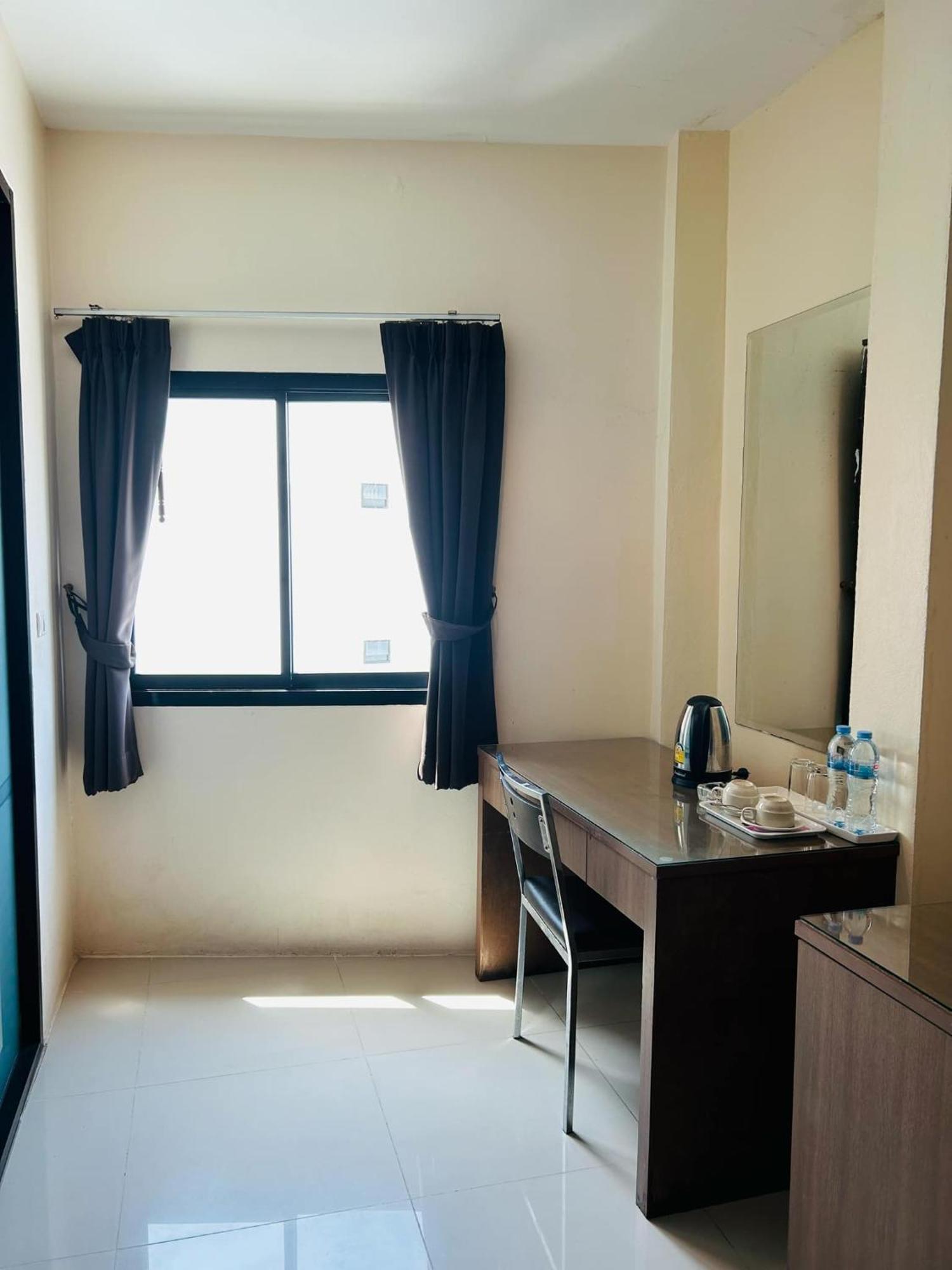 Royal Waves Hotel Patong ภายนอก รูปภาพ