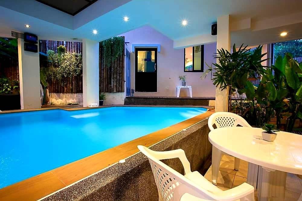 Royal Waves Hotel Patong ภายนอก รูปภาพ