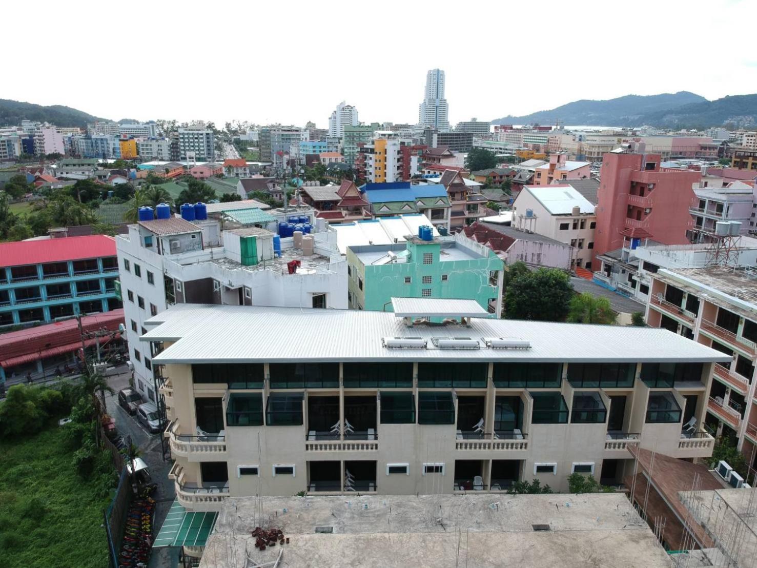 Royal Waves Hotel Patong ภายนอก รูปภาพ