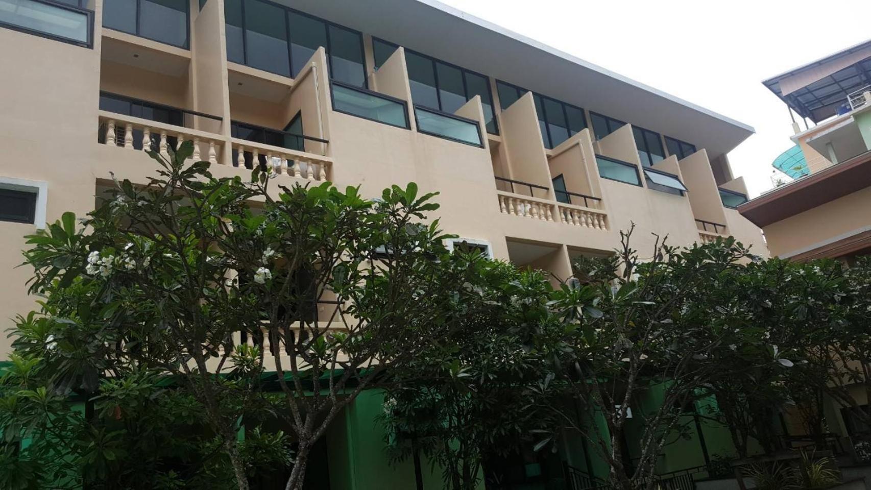 Royal Waves Hotel Patong ภายนอก รูปภาพ