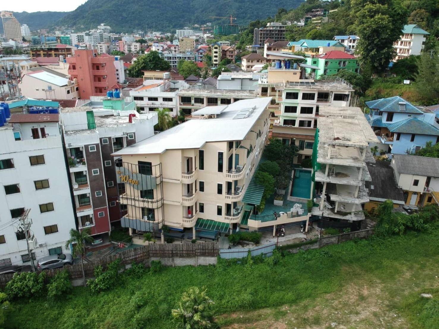 Royal Waves Hotel Patong ภายนอก รูปภาพ
