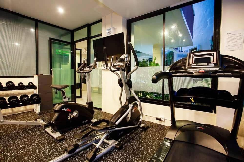 Royal Waves Hotel Patong ภายนอก รูปภาพ